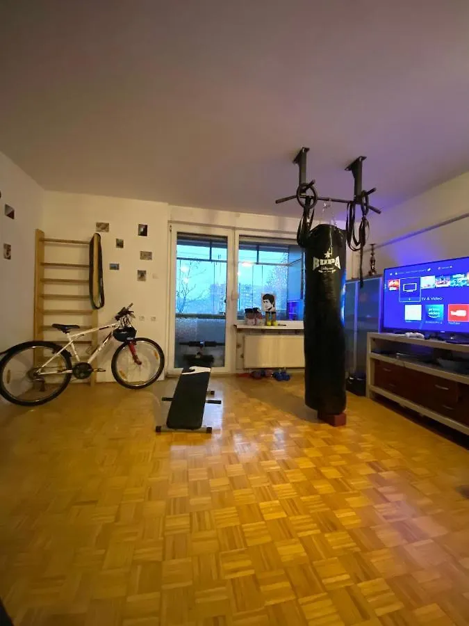 V Zmajevem Gnezdu location